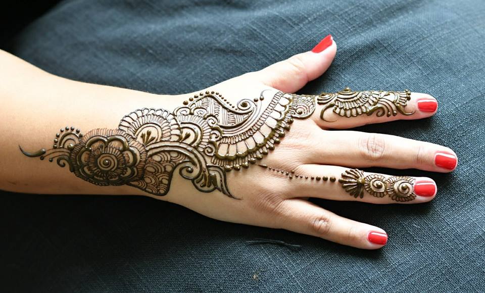 Henna boeking henna artieste